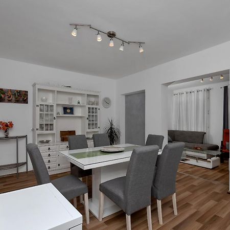 Apartment Sabina Макарска Экстерьер фото