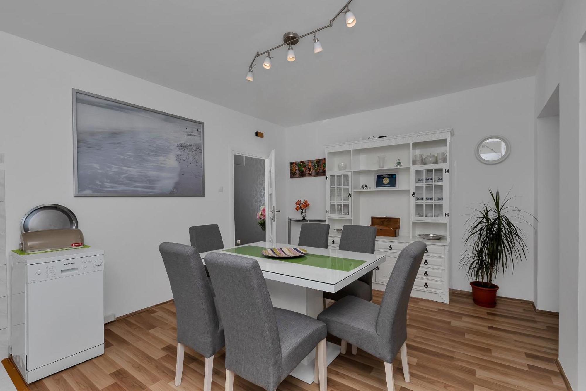 Apartment Sabina Макарска Экстерьер фото
