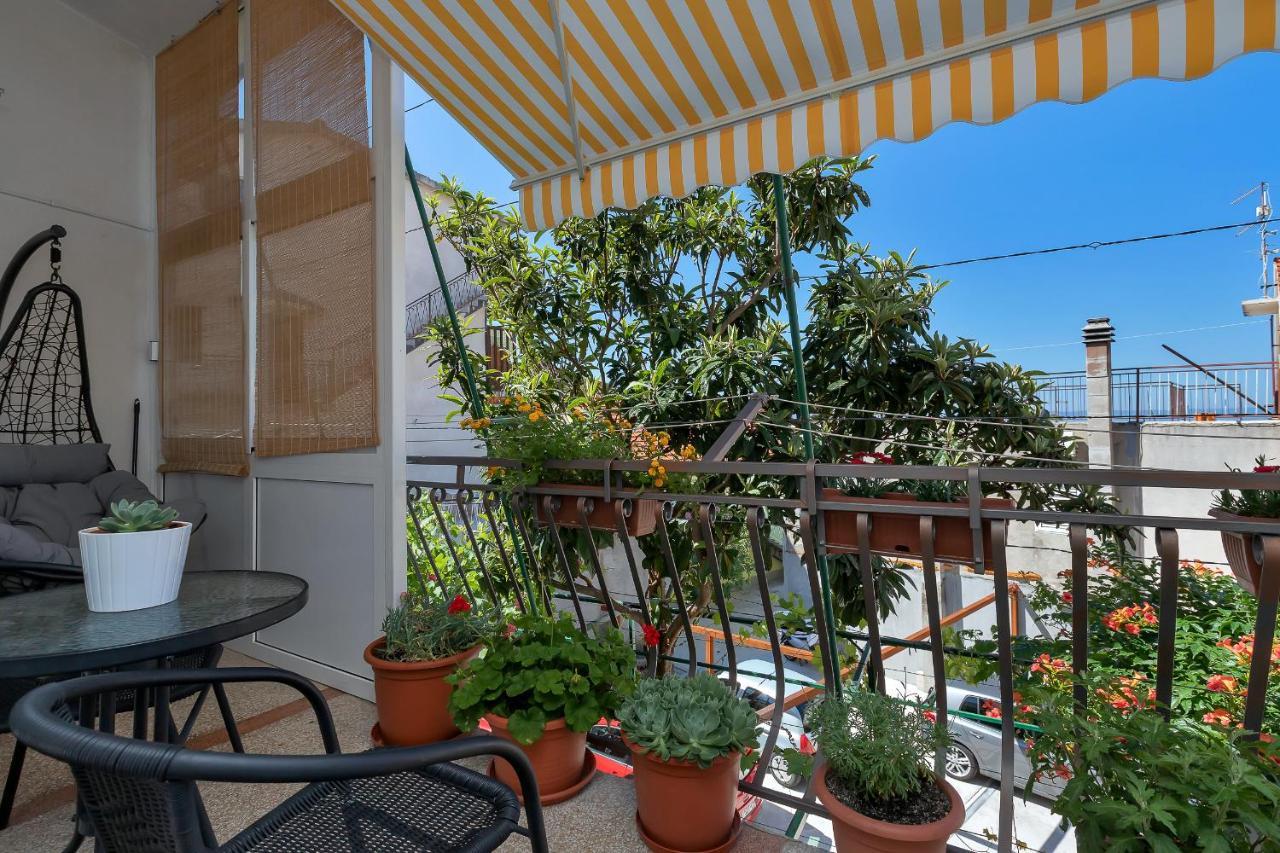 Apartment Sabina Макарска Экстерьер фото